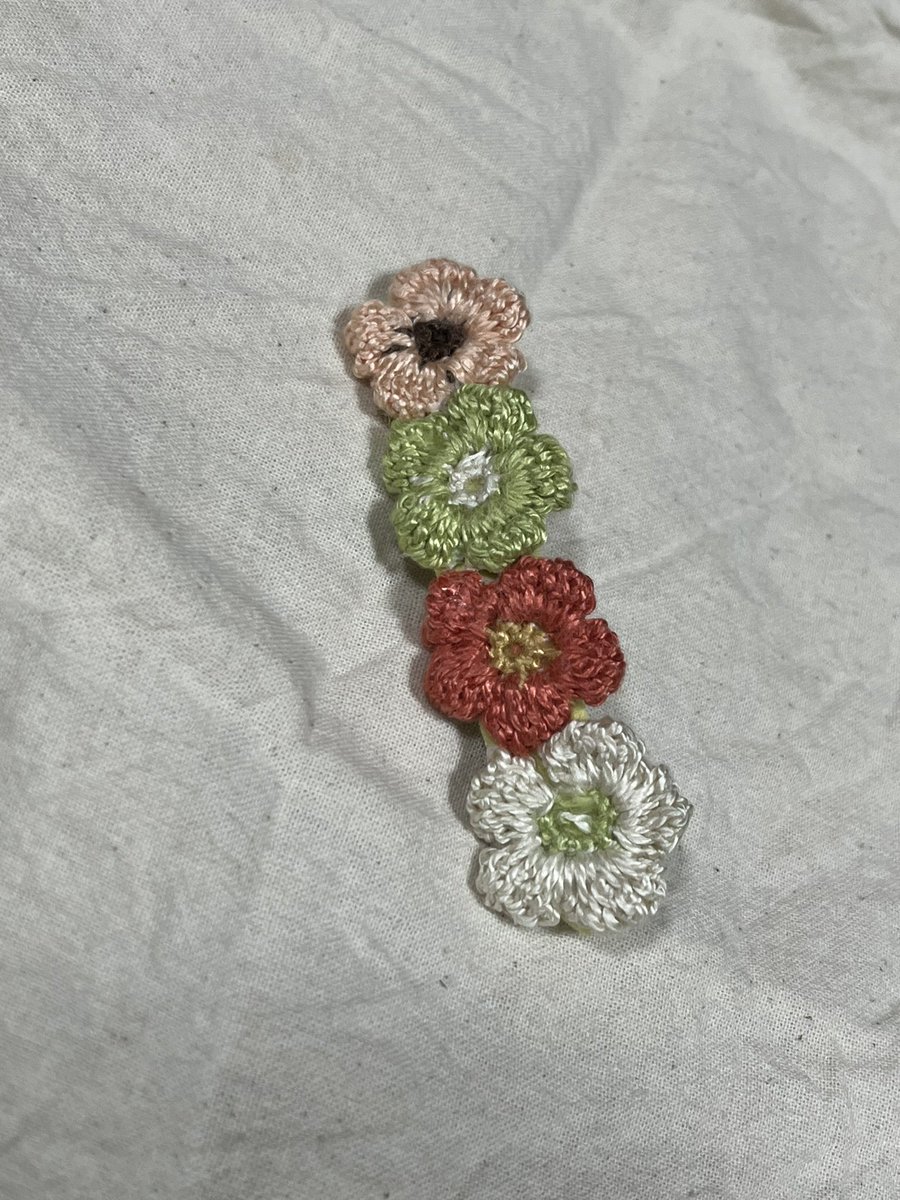 uru0624's tweet photo. 最近また、かぎ針編みしました。
#かぎ針編み
#刺繍糸編み
#ハンドメイド https://t.co/imMgdVD1e7