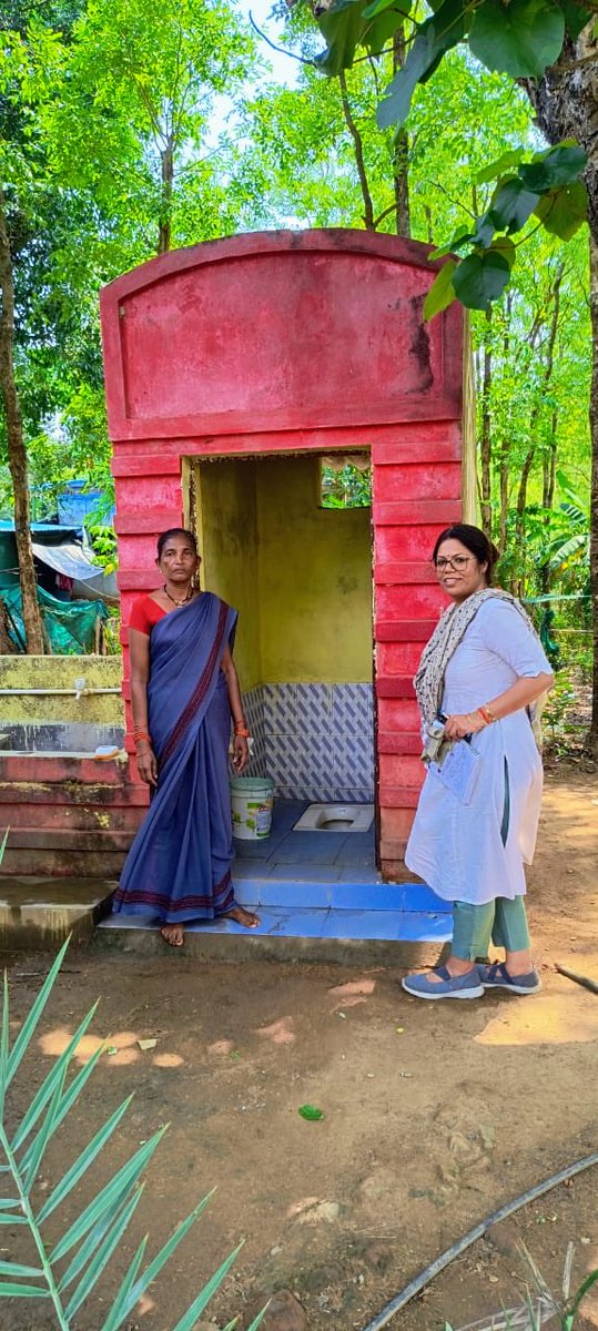 sweta247's tweet photo. On this #WorldToiletDay celebrating the humble toilet, that contributes to comfort and dignity of everyone with access #ToiletForDignity ⁦@SBMChhattisgarh⁩ #AnganwadiToilet in ⁦@DantewadaDist⁩ ⁦@swachhbharat⁩ ⁦@UNICEF⁩ https://t.co/HA0TjWva6F