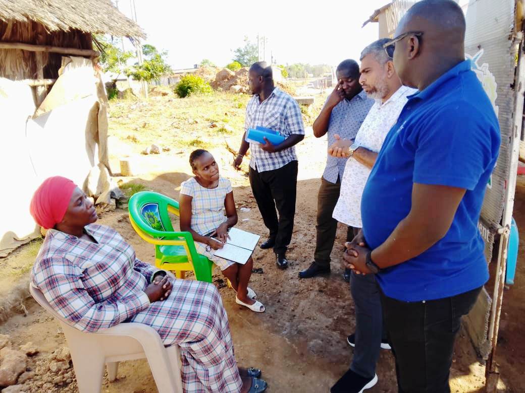 CRAKenya's tweet photo. The CRA team in #Mombasa led by Comm. Hadija Juma, met Governor H.E. Abdulswamad Nassir &amp; team to assess OSR revenue streams in the county. Under KDSP II, CRA is developing Revenue Mapping Guidelines to enhance counties' revenue mgt tools 1/2
#CRAinMombasa  #RevenueMapping #OSR https://t.co/BqZCkjwujk