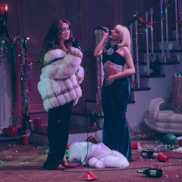 Short n' Sweet Tour tweet media