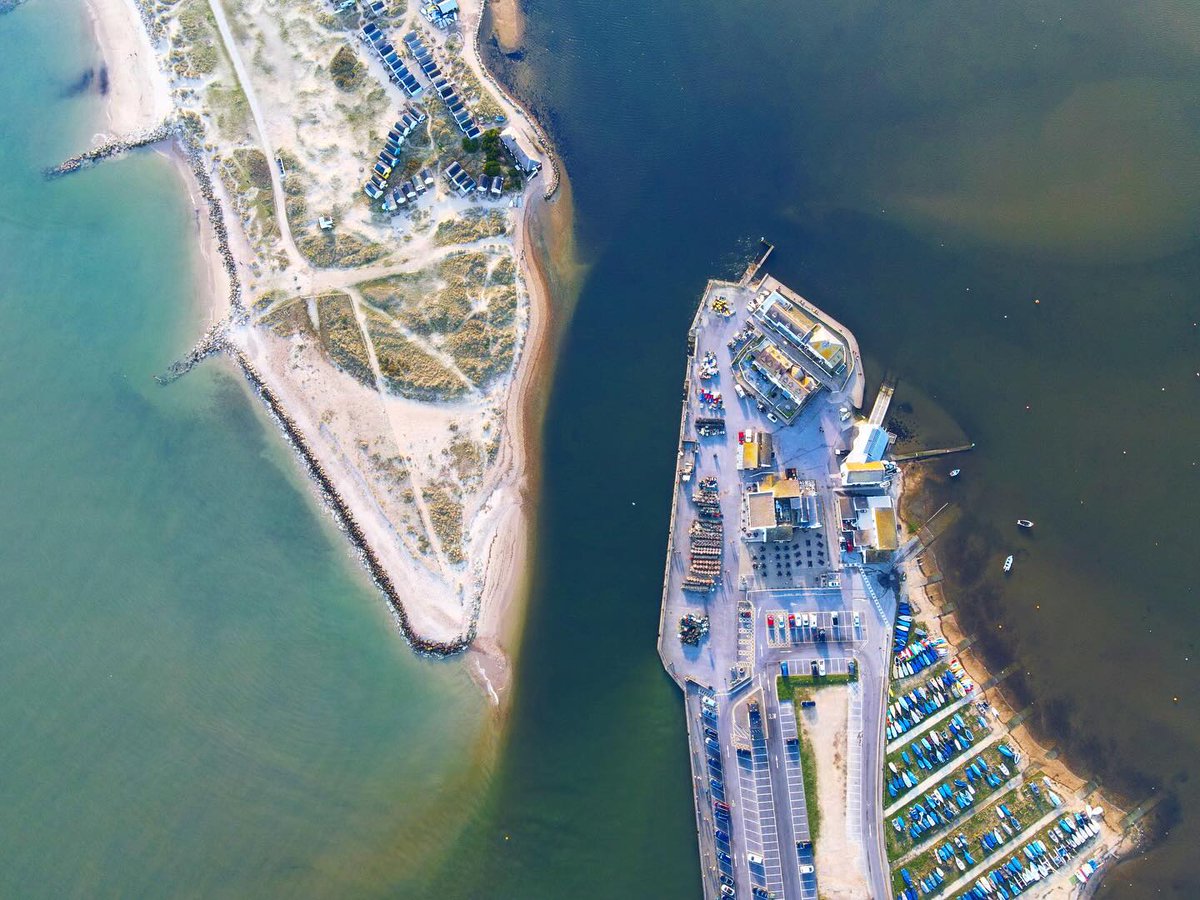 LoveXchurch's tweet photo. Mudeford from above 😍 #LoveMudeford #LoveXchurch ⁠
⁠
https://t.co/wTroju5ojL⁠
⁠
📷: @lyte.photography ⁠ https://t.co/1X8Yekn3cd