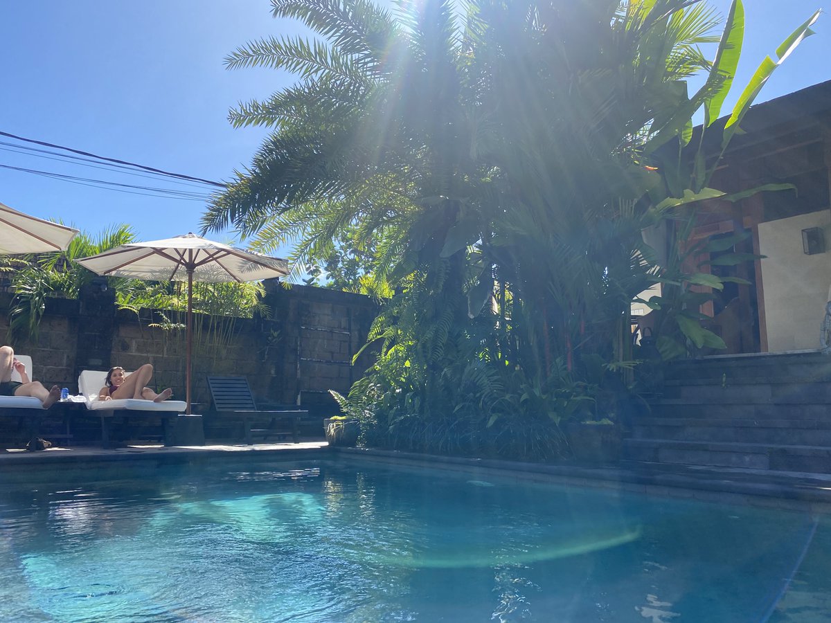 Winding down this weekend after intens days on the market.