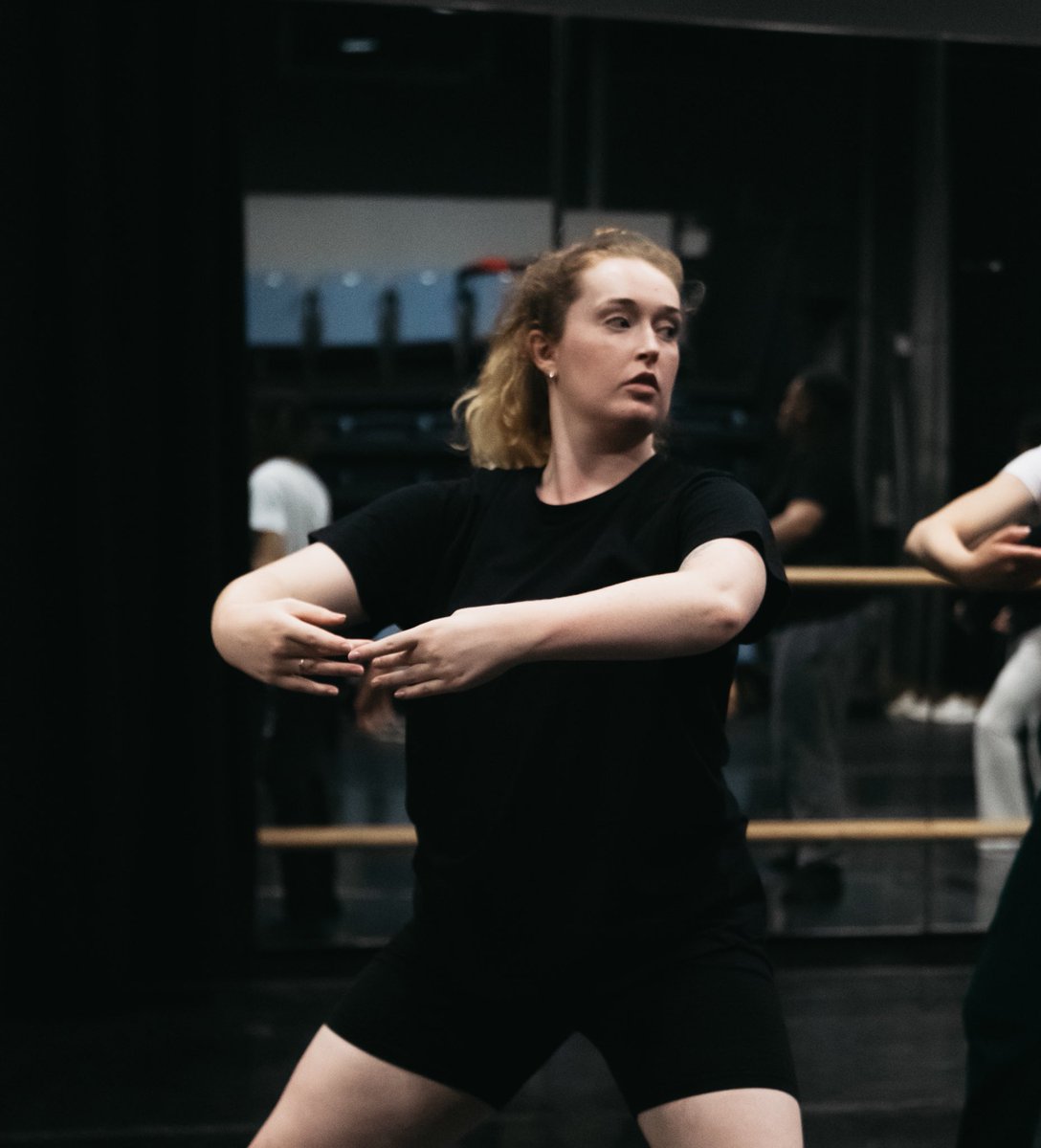 Happy Birthday to our wonderful and supportive friend &amp; Patron @SallyAbbott3 &amp; our incredible friend &amp; team &amp; Meraki Dance Co member Bethany. 

We hope you both have the best day celebrating! 

#Luton #Artists #Writer #dancer #actor