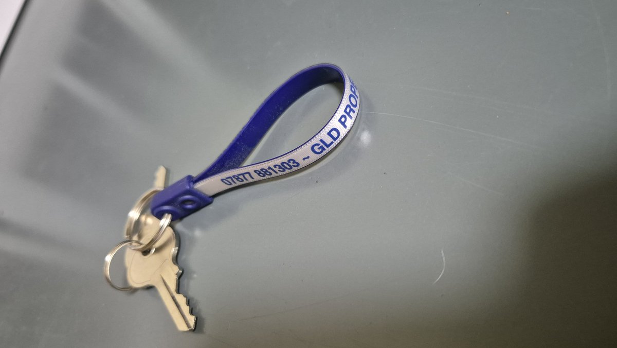 gldproperties's tweet photo. Can anyone recommend anyone local that makes personalised keyrings before I order online. Thanks https://t.co/sCpjr4LpV1