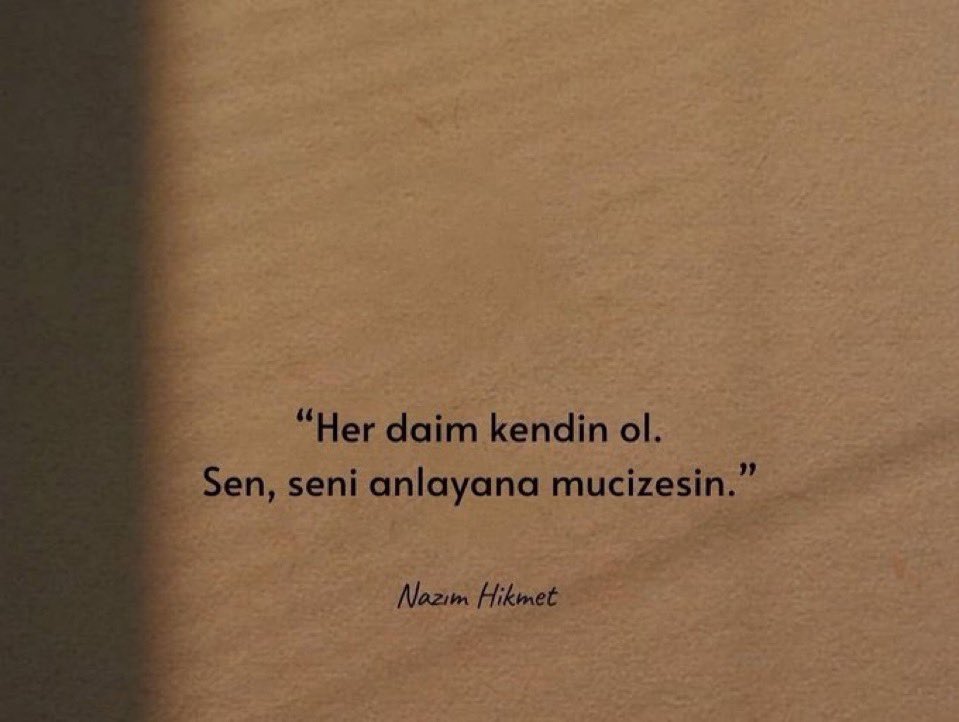 Nazım Hikmet.