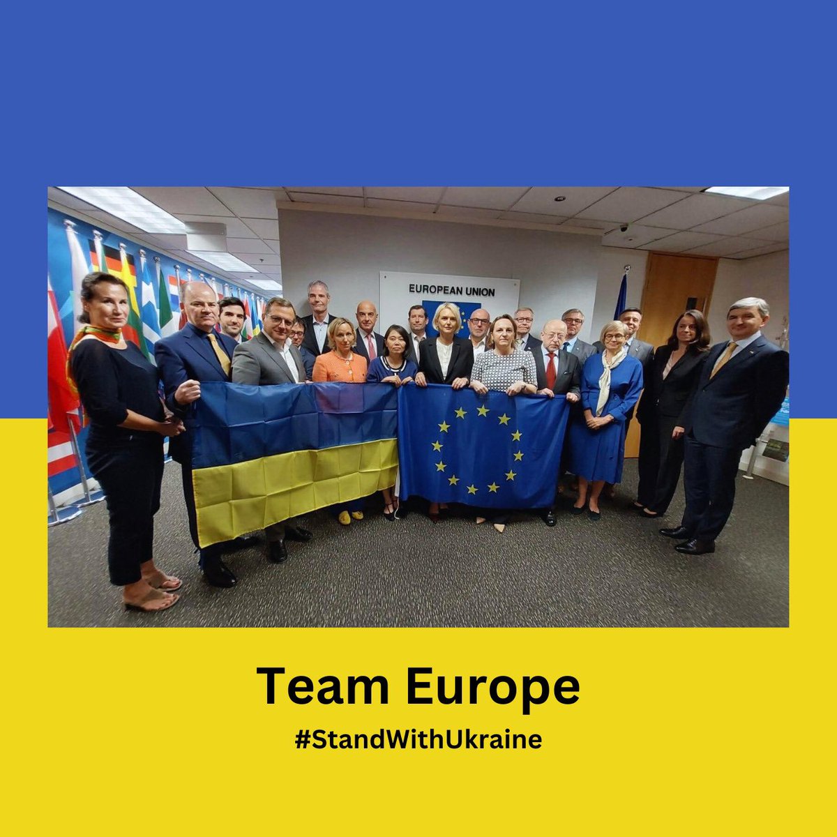 EUinSingapore's tweet photo. Marking 1,000 days of resilience, bravery and strength with 🇺🇦 Ambassador @KaterynaZelenko joining our 🇪🇺 Heads of Missions meeting today @EUinSingapore 

In solidarity, Ambassadors of EU Member States in Singapore and 🇪🇺 Ambassador @IwonaPiorkoEU #StandWithUkraine 

#TeamEurope reaffirms its unwavering support for the people of Ukraine in their fight against Russia’s aggression.

#1000Days