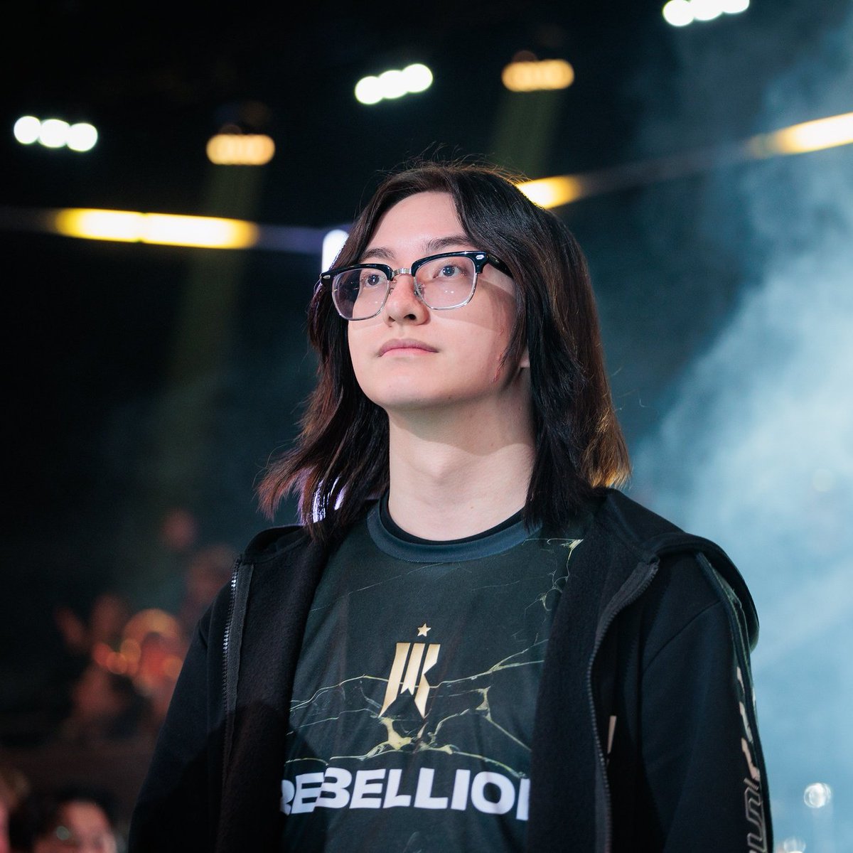 Lembo006's tweet image. LEAK: Florescent, 2 veces campeona del mundo de Valorant GC, ha llegado a un acuerdo con Apeks para la VCT EMEA 2025

Reporte de @anonimotum por el que confirma la llegada de la primera jugadora de Game Changers a VCT, un fichaje histórico para el Valorant. ¿Qué os parece? 🤔