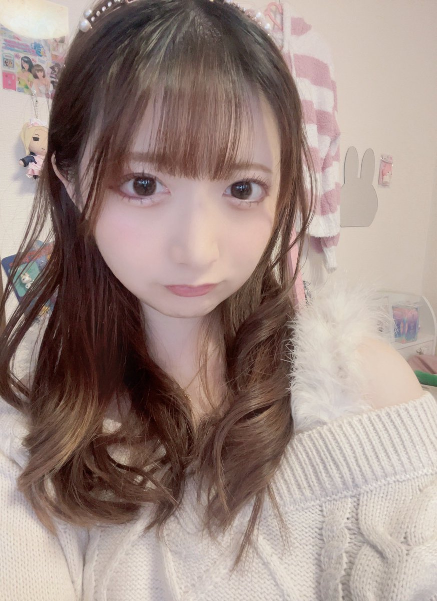000_zzz02's tweet image. 数億年ぶりに髪巻いた💫