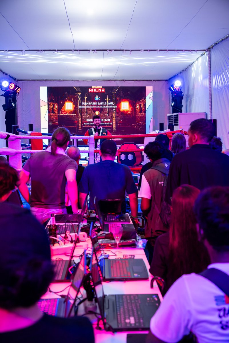 ch3agency's tweet image. Let's talk about highlights 🥊❤️🔥 one of our favorite experiences of #Devcon2024 with @Blobarena #Devcon #Ethereum