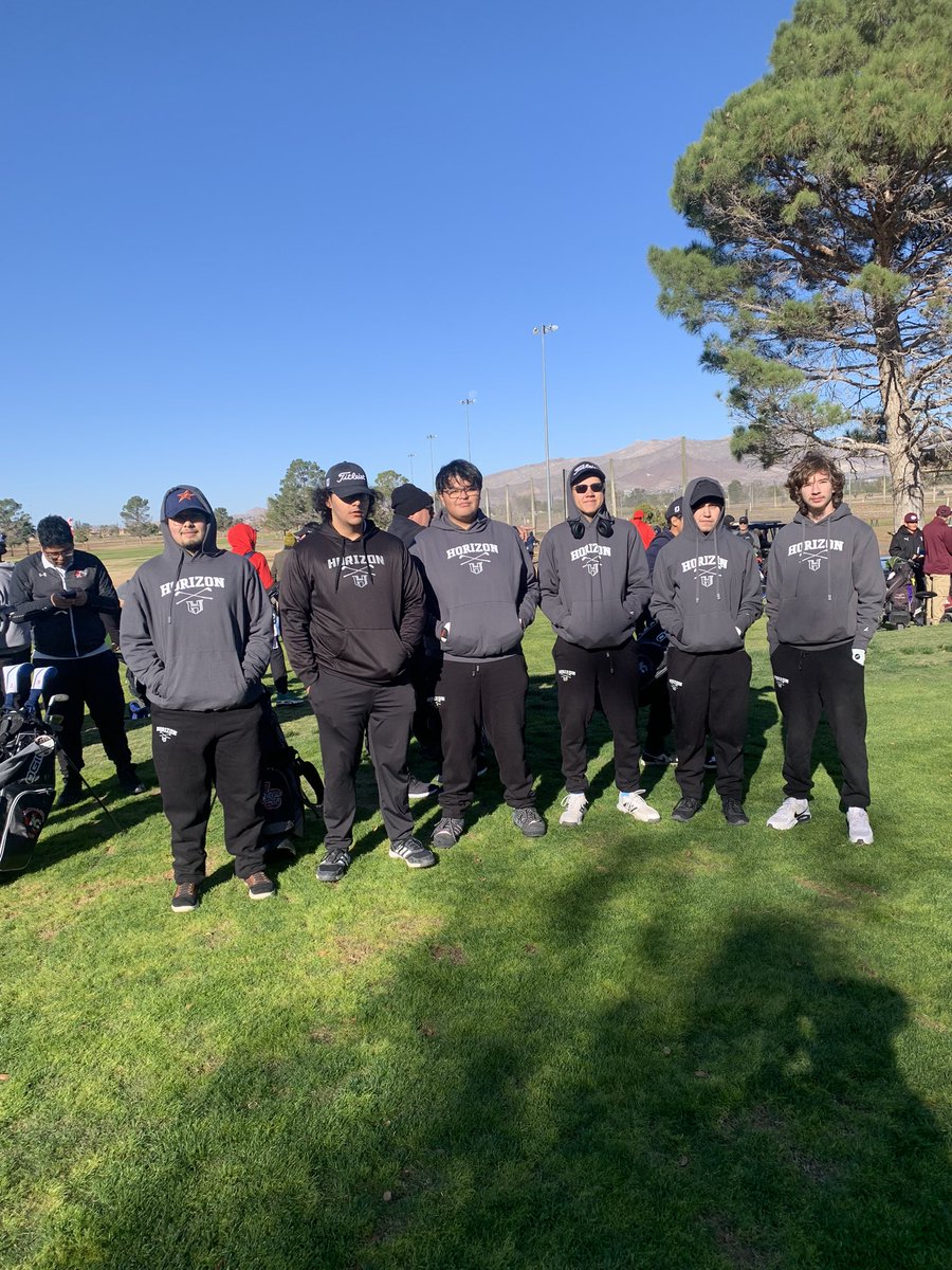 CoachValgreen's tweet photo. Varsity Boys at Ascarate GC. Cold and windy day but still some great golf shots! https://t.co/P0KaDg41X5