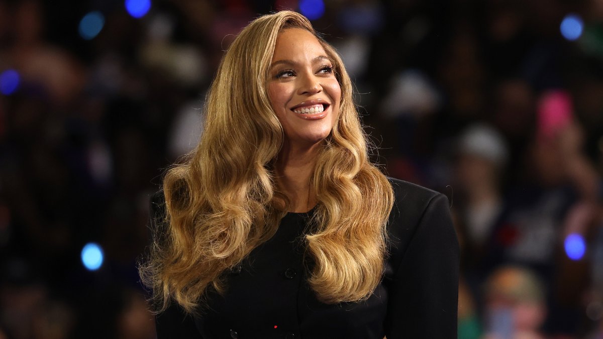 Beyoncé To Perform Halftime Show During NFL Christmas Day Game In Houston | Z100 Portland z100portland.iheart.com/content/2024-1…