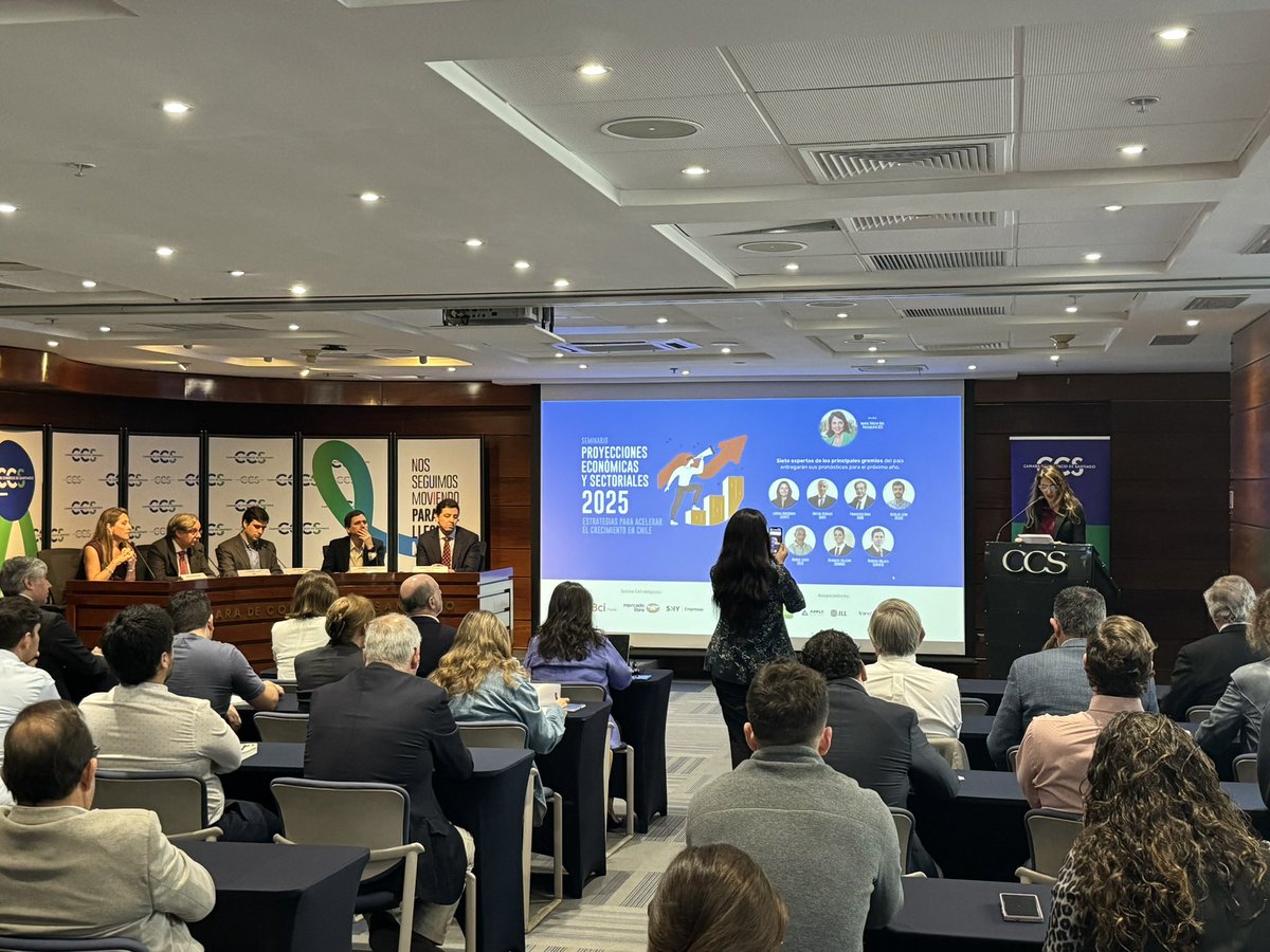 Partiendo con ‘Proyecciones Económicas’  <a href="/SociosCCS/">Cámara de Comercio de Santiago (CCS)</a> 
Con la extraordinaria participación de Achet <a href="/SNA_Chile/">SNA</a> <a href="/SofofaChile/">SOFOFA</a> <a href="/Sonami_Chile/">Sonami</a> <a href="/CChC_Chile/">Cámara Chilena de la Construcción</a> <a href="/AbifChile/">Asociación de Bancos</a>