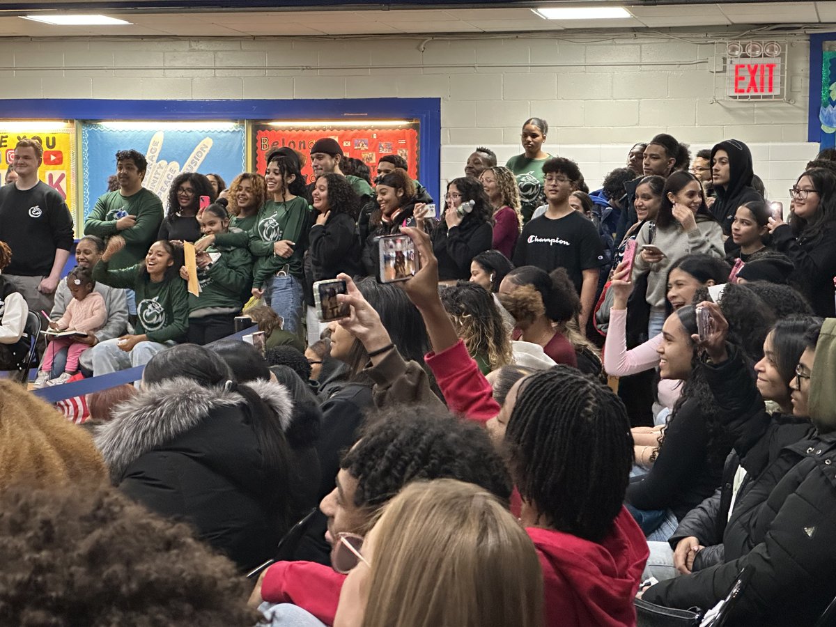 inwoodacademy's tweet image. 🎉 Last Friday, our Middle School gym was bursting with excitement and Trailblazer pride at the Pep Rally! Our Static Tenacity Step Team wowed the crowd with their energy and precision, kicking off what promises to be a fun-filled season of stepping! #StepTeam #Trailblazers