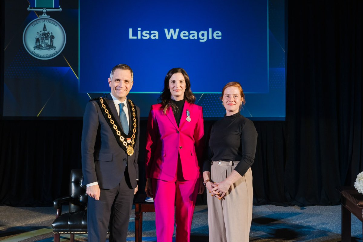 Curling Canada (@curlingcanada) on Twitter photo Congratulations to <a href="/lweagle19/">Lisa Weagle</a> who officially received the Order of Ottawa earlier this month!
📸: <a href="/ottawacity/">City of Ottawa</a> Congratulations to <a href="/lweagle19/">Lisa Weagle</a> who officially received the Order of Ottawa earlier this month!
📸: <a href="/ottawacity/">City of Ottawa</a>