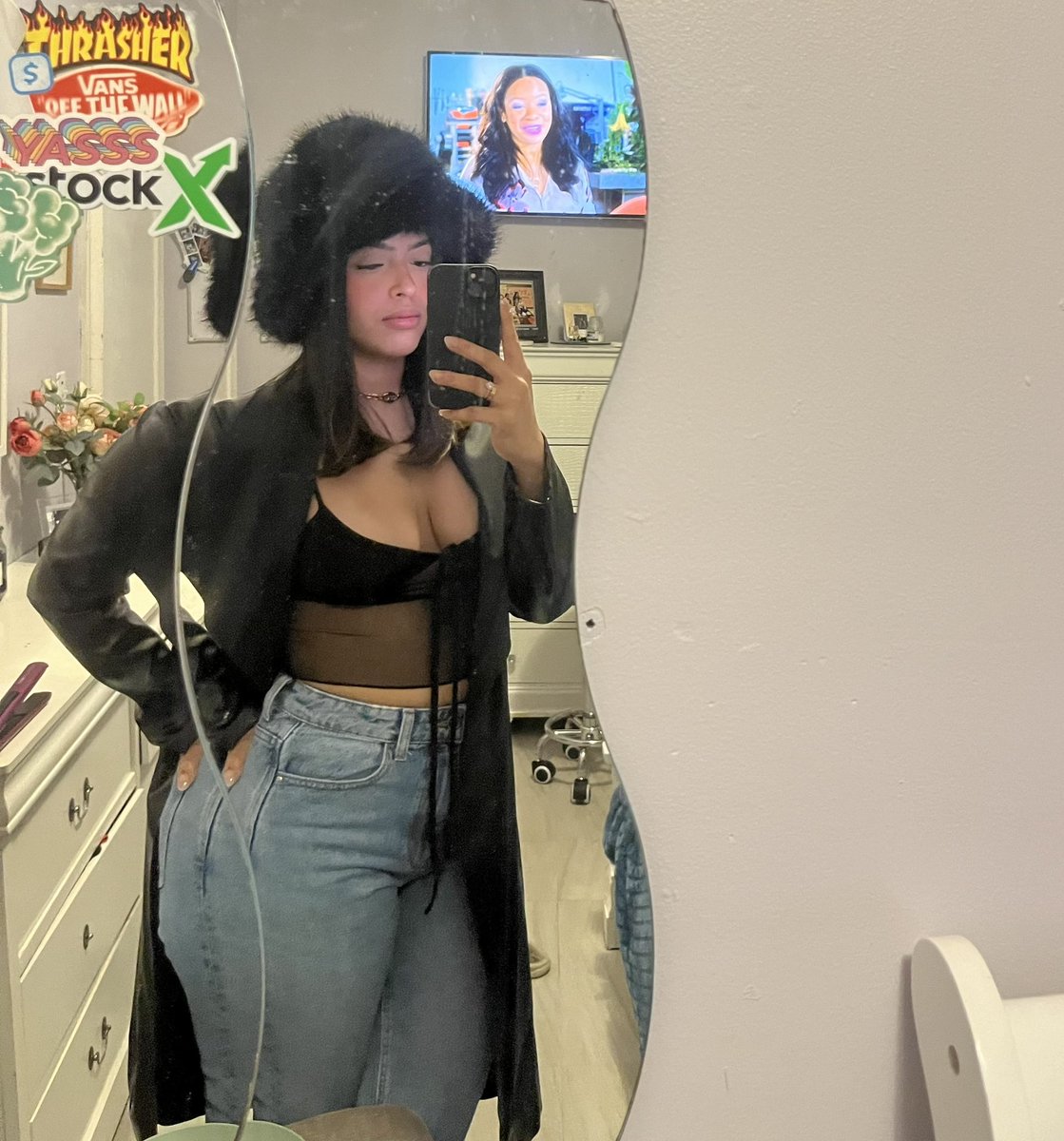 xolenaaaa's tweet image. Me &amp;amp; the color black 🤝🏼