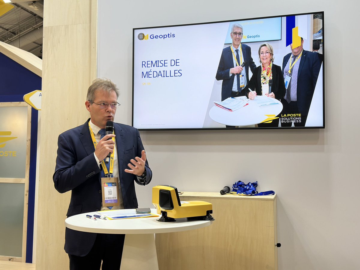 La Poste Groupe (@groupelaposte) on Twitter photo « Grâce à nos facteurs nous apportons un service de qualité aux communes , nous collectons la donnée au cœur du territoire », <a href="/jphmassin/">Jean-Philippe Massin</a> DG de <a href="/GEOPTIS_SAS/">Geoptis</a> « Grâce à nos facteurs nous apportons un service de qualité aux communes , nous collectons la donnée au cœur du territoire », <a href="/jphmassin/">Jean-Philippe Massin</a> DG de <a href="/GEOPTIS_SAS/">Geoptis</a>