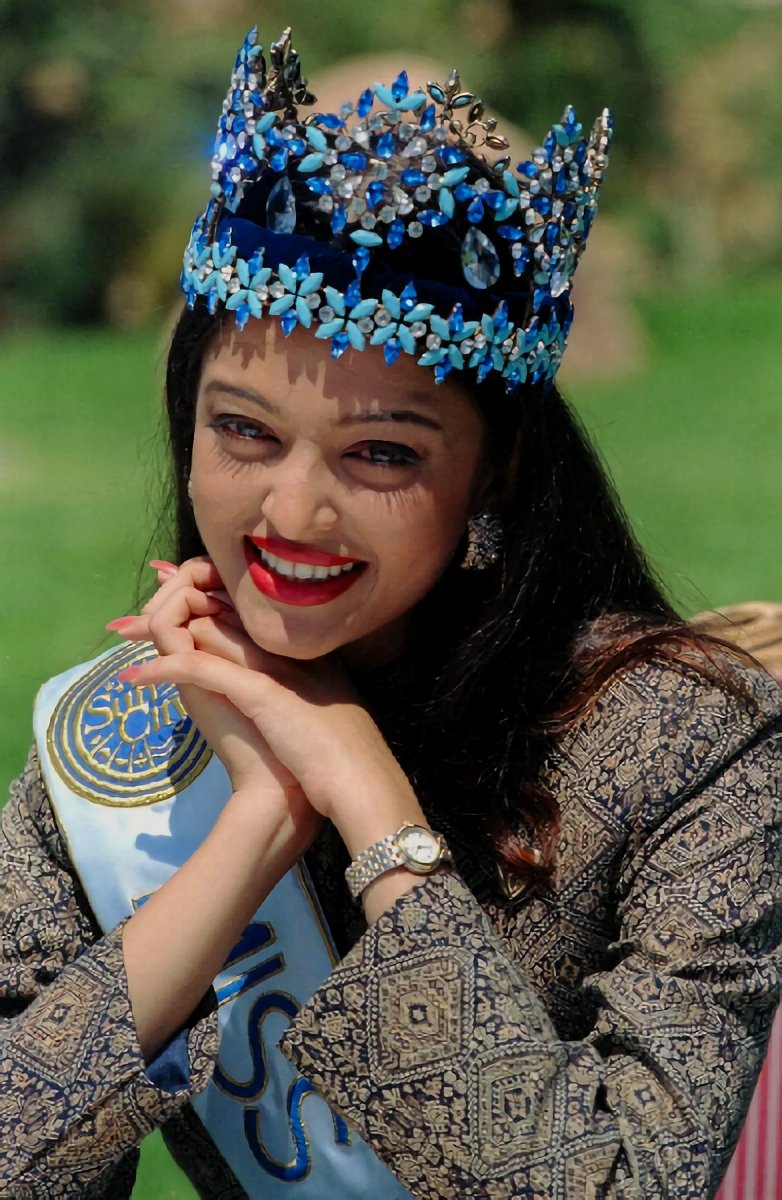 ArvindranArvind's tweet photo. On this day, 30 years ago😍
Most Beautiful and Successful Miss World ever ❤️ https://t.co/B2HgErmjAy