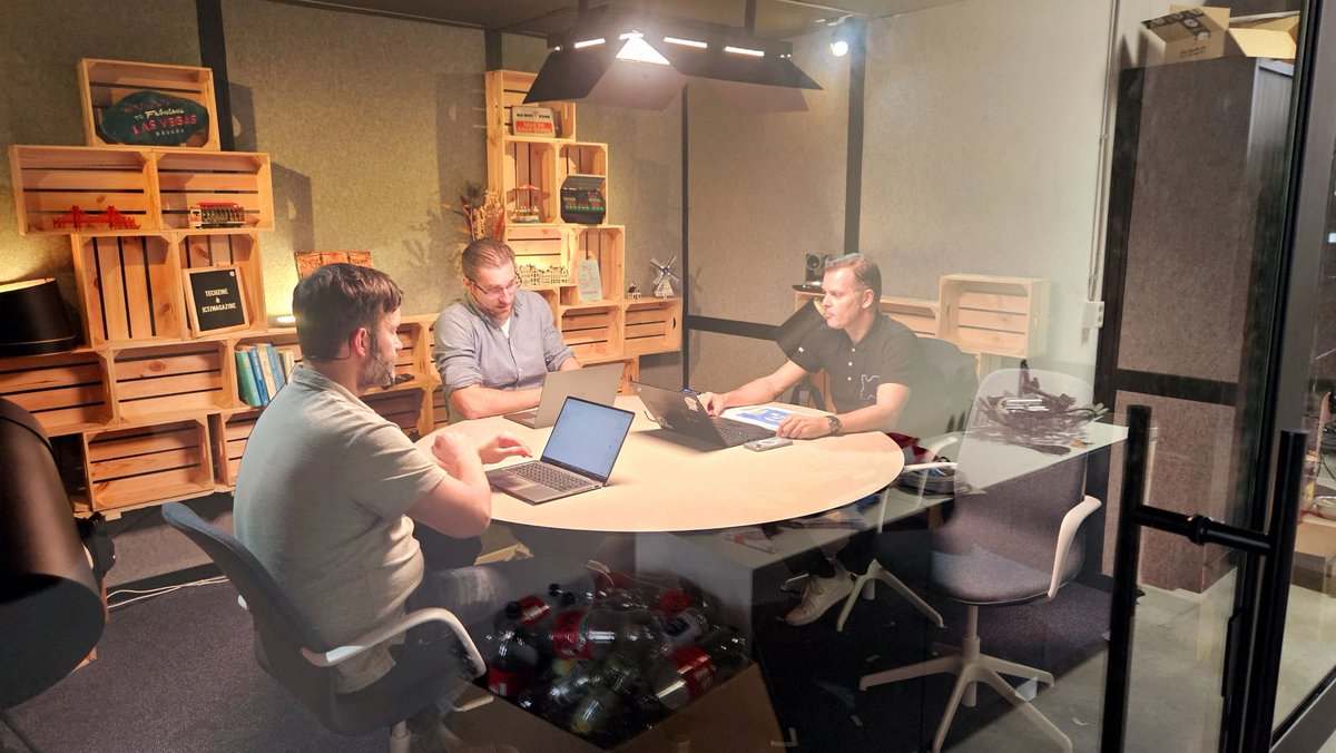 Yesterday our Cloud Economist Sandor Warmerdam was interviewed during a Podcast by Coen van Eenbergen and Sander Almekinders at Techzine NL-BE. Stay tuned for the recording!