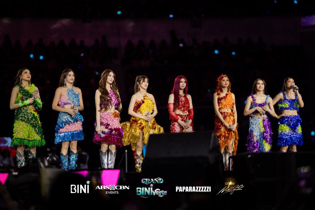 jhosheegallery's tweet photo. “ARE YOU PROUD OF BINI??”

😭         😭     😭😭😭    😭😭😭
    😭  😭        😭               😭
       😭            😭😭           😭😭😭  
       😭            😭                            😭
       😭            😭😭😭     😭😭😭 https://t.co/4RLuE8ZIBL
