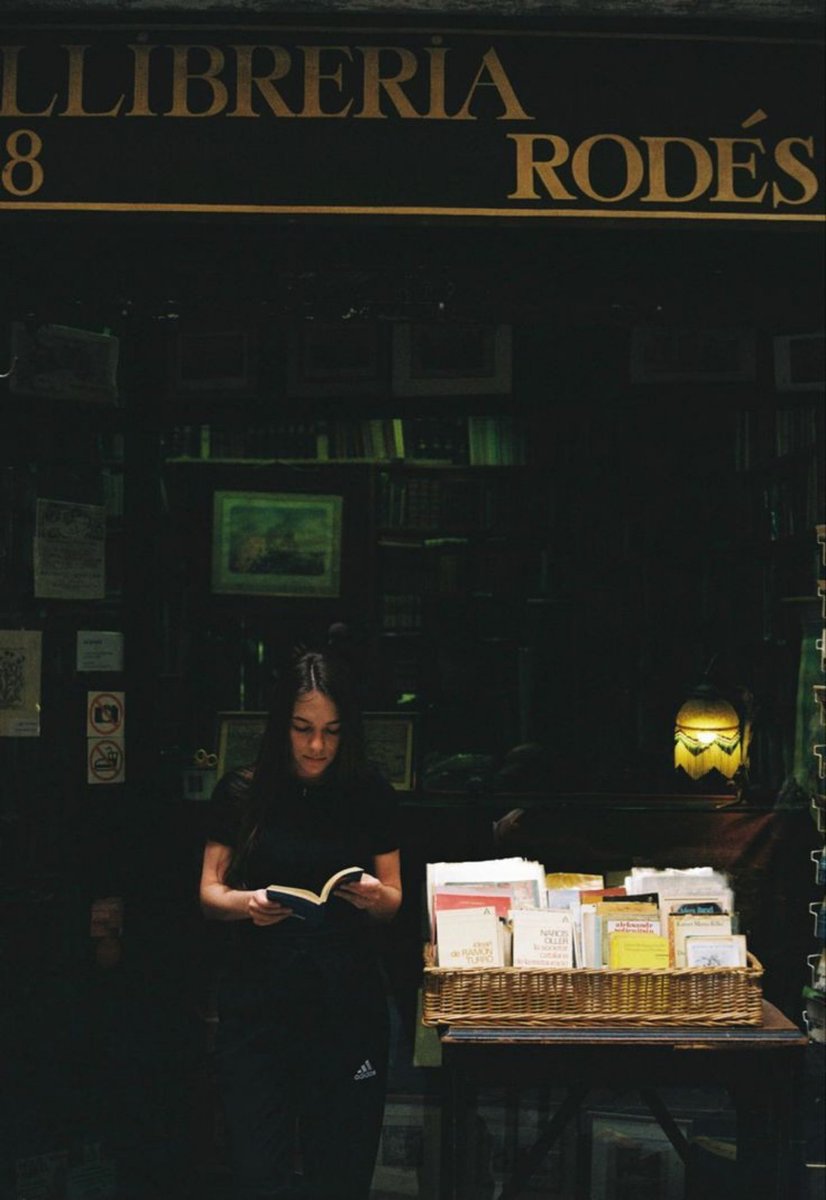 Jopolkadot's tweet photo. “Everything we read: remains”

Hélène Cixous https://t.co/ShLInuXe8F