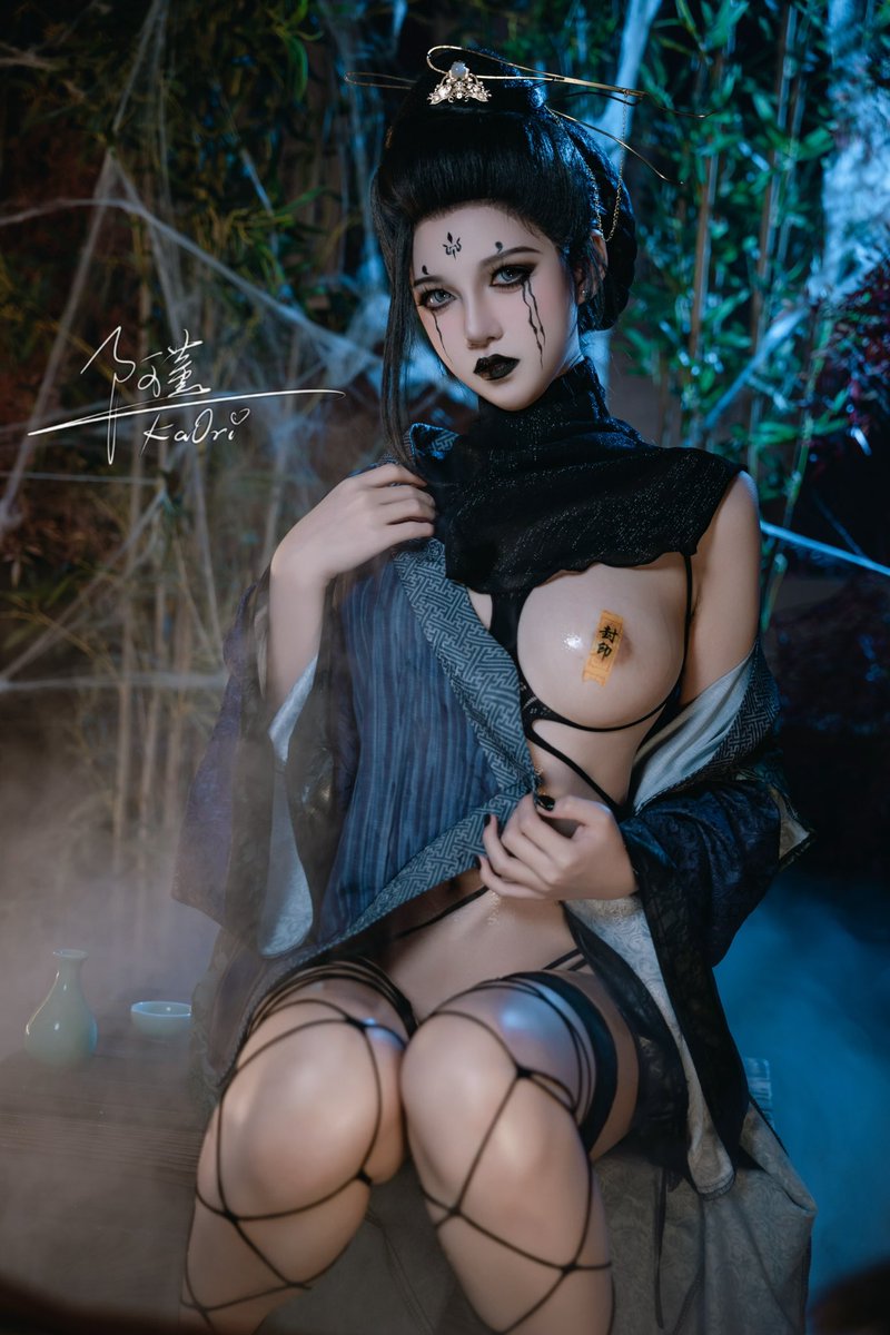 路我帮你铺好了
I paved the road for you.

#黑神话悟空 #四妹 #cos 
#BlackMythWokong #天命人 

@xyberdolls 
@xybereum 
@xyberlabs https://t.co/Ih35i2CExO