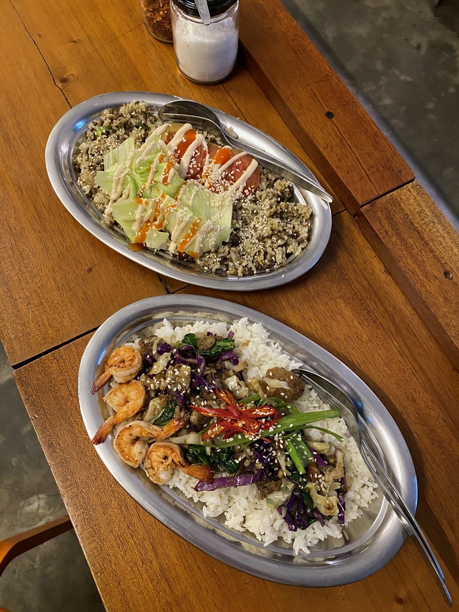 karyastatis's tweet image. edisi malem-malem kelaperan di daerah Demangan (Yogyakarta)

📍NIGHTWOK