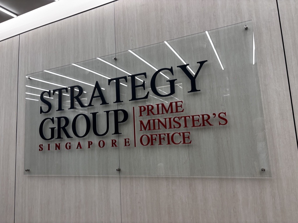 Suomalainen Tiedeakatemia (@tiedeakatemia) on Twitter photo It was a delight to meet with legendary Peter Ho at the Singapore Government Treasury today. We shared recent experiences on foresight work in both countries, and discussed how governments can be future-proofed in our present complex and uncertain world. <a href="/pekka_aula/">Pekka Aula</a> <a href="/govsingapore/">Singapore Government</a> It was a delight to meet with legendary Peter Ho at the Singapore Government Treasury today. We shared recent experiences on foresight work in both countries, and discussed how governments can be future-proofed in our present complex and uncertain world. <a href="/pekka_aula/">Pekka Aula</a> <a href="/govsingapore/">Singapore Government</a>
