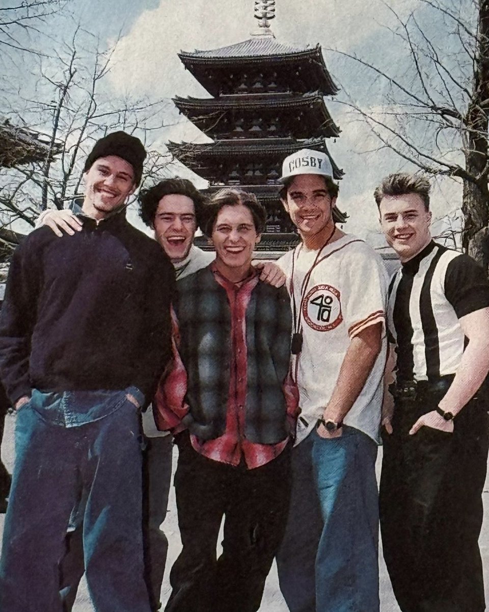 takethat's tweet image. This Life On Tour finishes in Tokyo, Japan 🇯🇵 What a wonderful tour it has been. You guys are the best!!!! Thank you with all our hearts for making it so special 💙💙💙 #ThisLifeOnTour