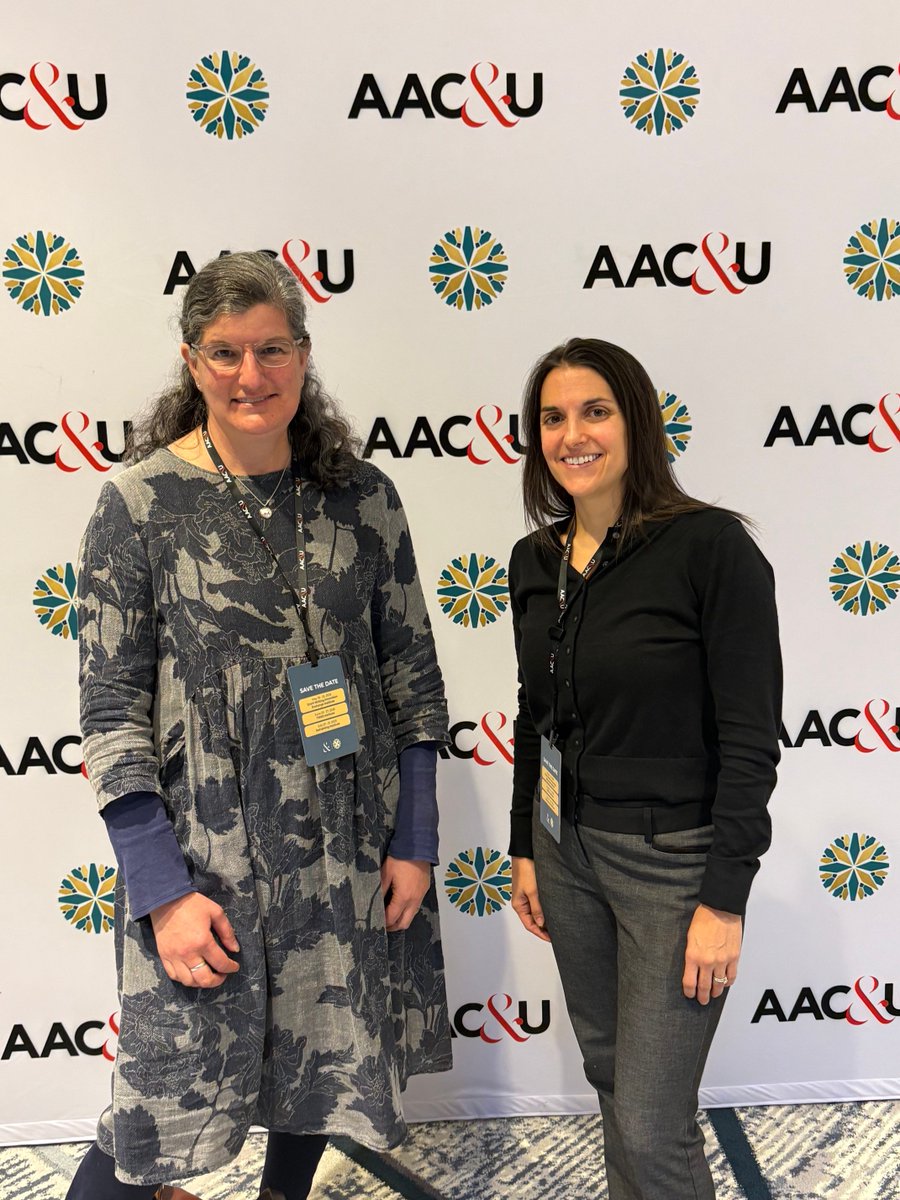 JAX_Education's tweet photo. We enjoyed interacting with colleagues and presenting research at @AACU & @WearePKAL's Transforming STEM Higher Education Conference recently! 🤩
Find more information on @jacksonlab's #STEM programs at https://t.co/edPOB4Jssn.
#AACUSTEM https://t.co/RZ1Yay7ngq