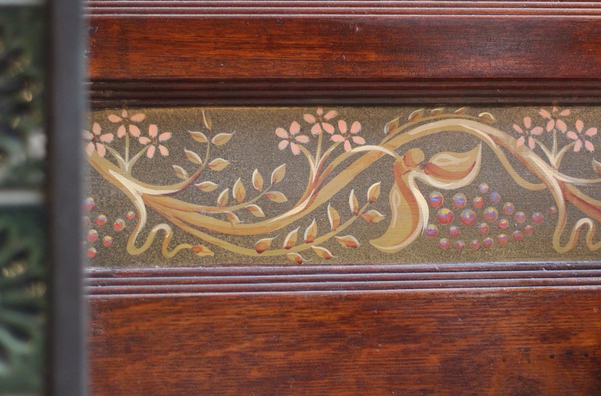 JohnCanningCo's tweet image. At this private residence we were called back in to help add #decoration back into the space. We focused on touching up and recreating #decorativepatterns into multiple areas of the building. 

#decorativepainting #decorativepaints #stencildesign #stencils #paintrestoration