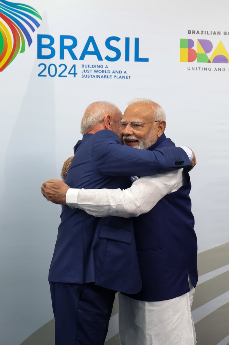 narendramodi's tweet image. Conversei com o Presidente Lula durante a Cúpula do G20 no Rio de Janeiro e parabenizei o Brasil pelo excelente exercicio da Presidência do G20.  Aprofundamos os laços entre as nossas nações e reafirmamos o  nosso compromisso com a cooperação em diversos setores como os de…