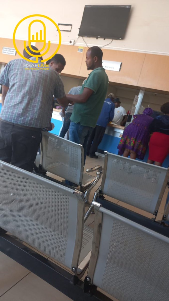 PSAFLIVE's tweet image. BREAKING NEWS: It is reported that officials in Tembisa are selling Spaza Shops applications to illegal foreigners for R3000.