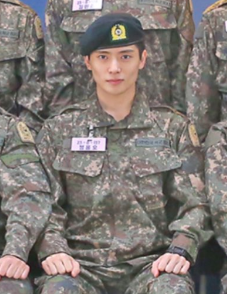 AboutMusicYT's tweet photo. Jaehyun of NCT is so handsome in newly shared photo from the army. https://t.co/XvaRx0hwJ2