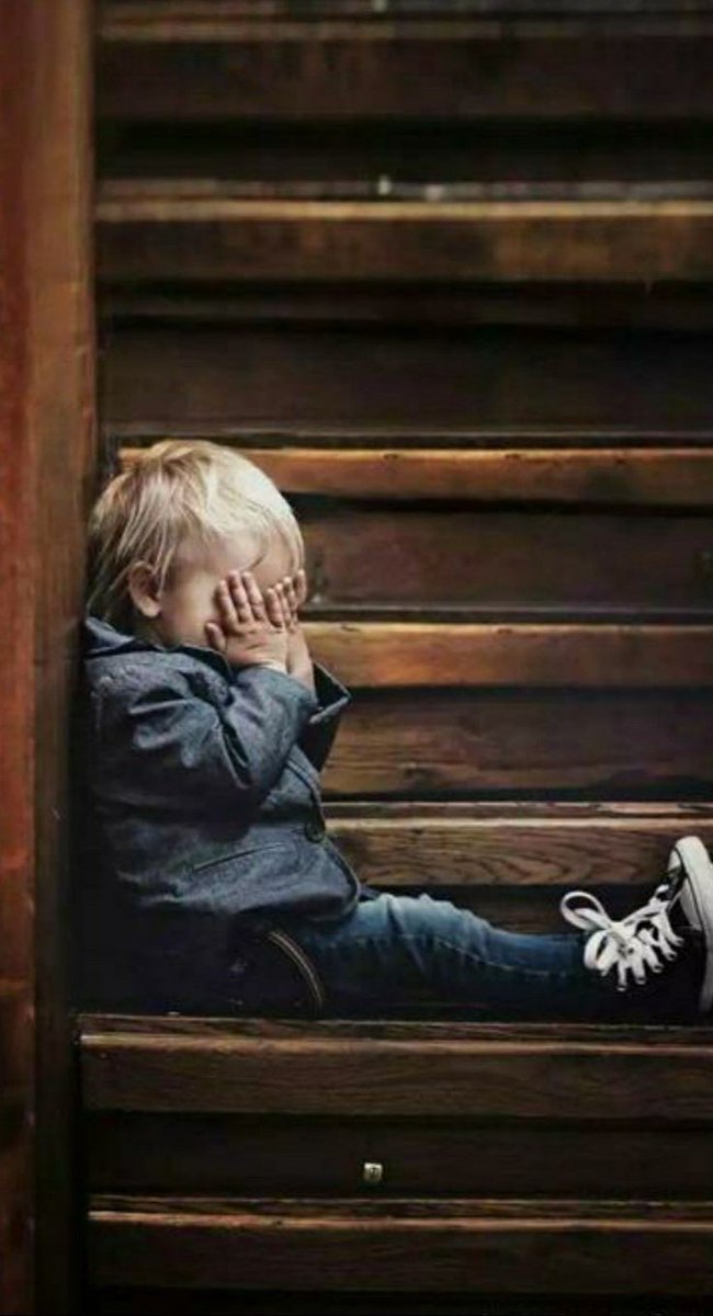 Bir gün toprak olacak insan  dünya güzelliklerinin meftunu oluyor..., 
Olsa olsa bu da bizim cahilliğimiz olur..