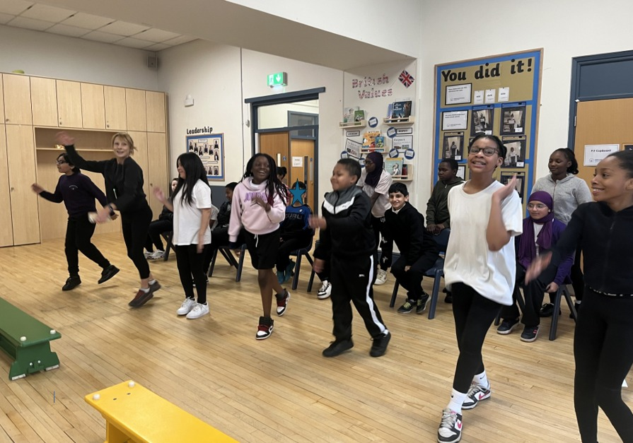 MarlboroughAcad's tweet photo. Year 5 and Year 6 had a great morning completing their circuits! Thank you to @greatathletesuk  and @Michael_Churm for a wonderful workout and assembly!🏅😀 https://t.co/NeJjxZicTJ