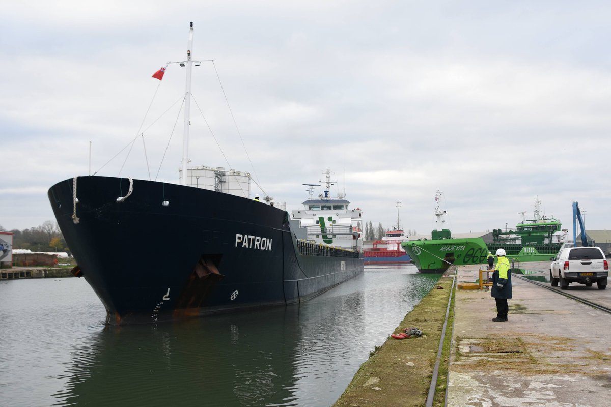 sharpnessmike's tweet image. 16th November, PATRON arriving with CELTIC FORESTER, EEMS EXE and MISJE VITA in port