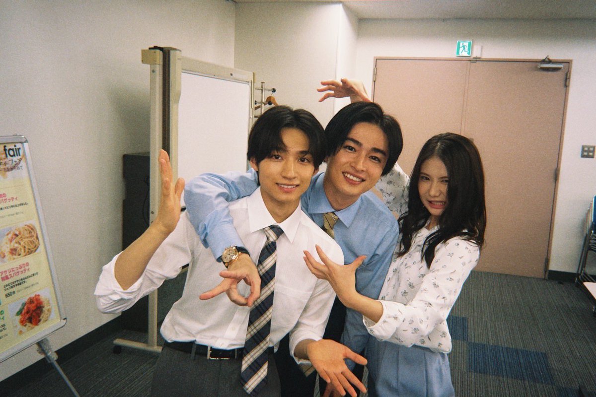 主役の椅子はオレの椅子 曽田陵介直筆サイン入りポスター 主役の