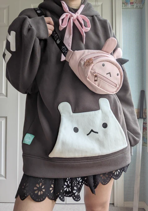 henlo this is just a reminder that any orders placed after 11/29 will NOT SHIP until the end of December/early January because I will be on a trip!please make sure you get any time sensitive things ordered before then! 