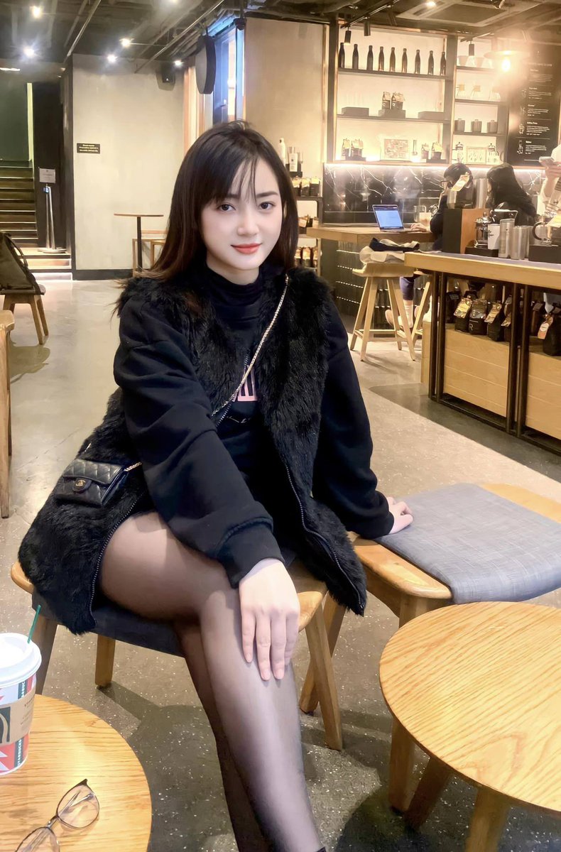 Zchristilynn76's tweet image. Just wing it. Life, eyeliner, everything. 🎯💅
#TuesdayFeeling #tuesdaymotivations