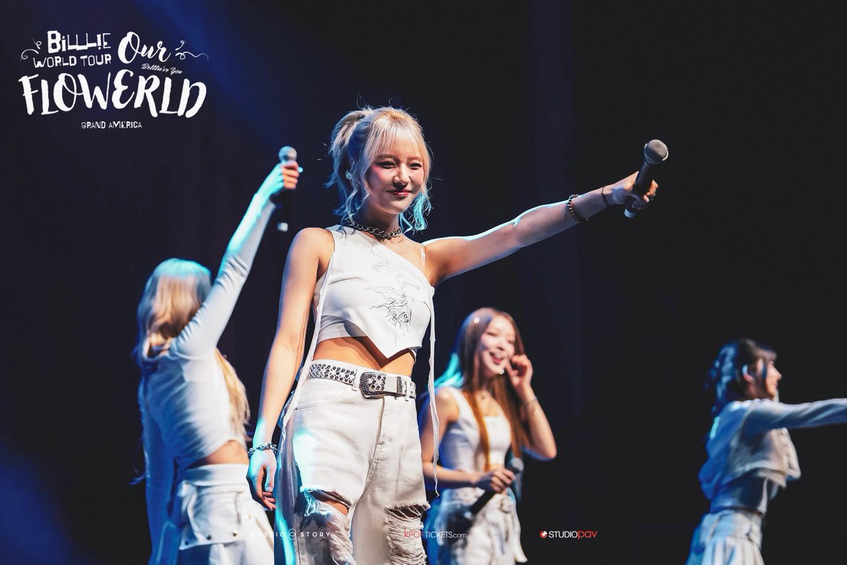 Chicago, IL 🪻 | 𝔹𝕚𝕝𝕝𝕝𝕚𝕖 𝕎𝕠𝕣𝕝𝕕 𝕋𝕠𝕦𝕣 ‘𝕆𝕦𝕣 𝔽𝕃𝕆𝕎𝔼ℝ𝕃𝔻 (𝔹𝕖𝕝𝕝𝕝𝕚𝕖’𝕧𝕖 𝕐𝕠𝕦)’ 𝔾𝕣𝕒𝕟𝕕 𝔸𝕞𝕖𝕣𝕚𝕔𝕒 𝕋𝕠𝕦𝕣

<a href="/Billlieofficial/">Billlieofficial</a> #Billlie #빌리 #BILLLIEGRANDAMERICA #BILLLIEinUS #OurFLOWERLD #BelllieveYou #LiveYourKpopDream #StudioPAV