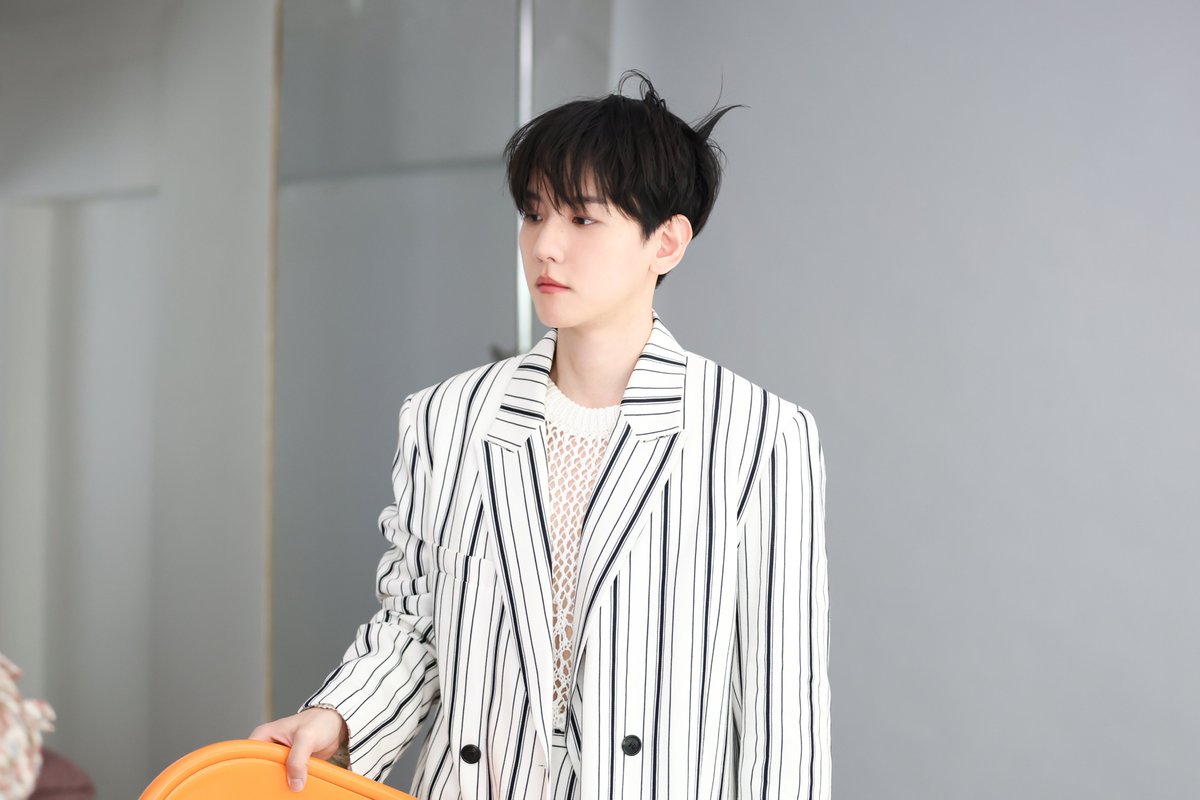 BAEKHYUN_official tweet media