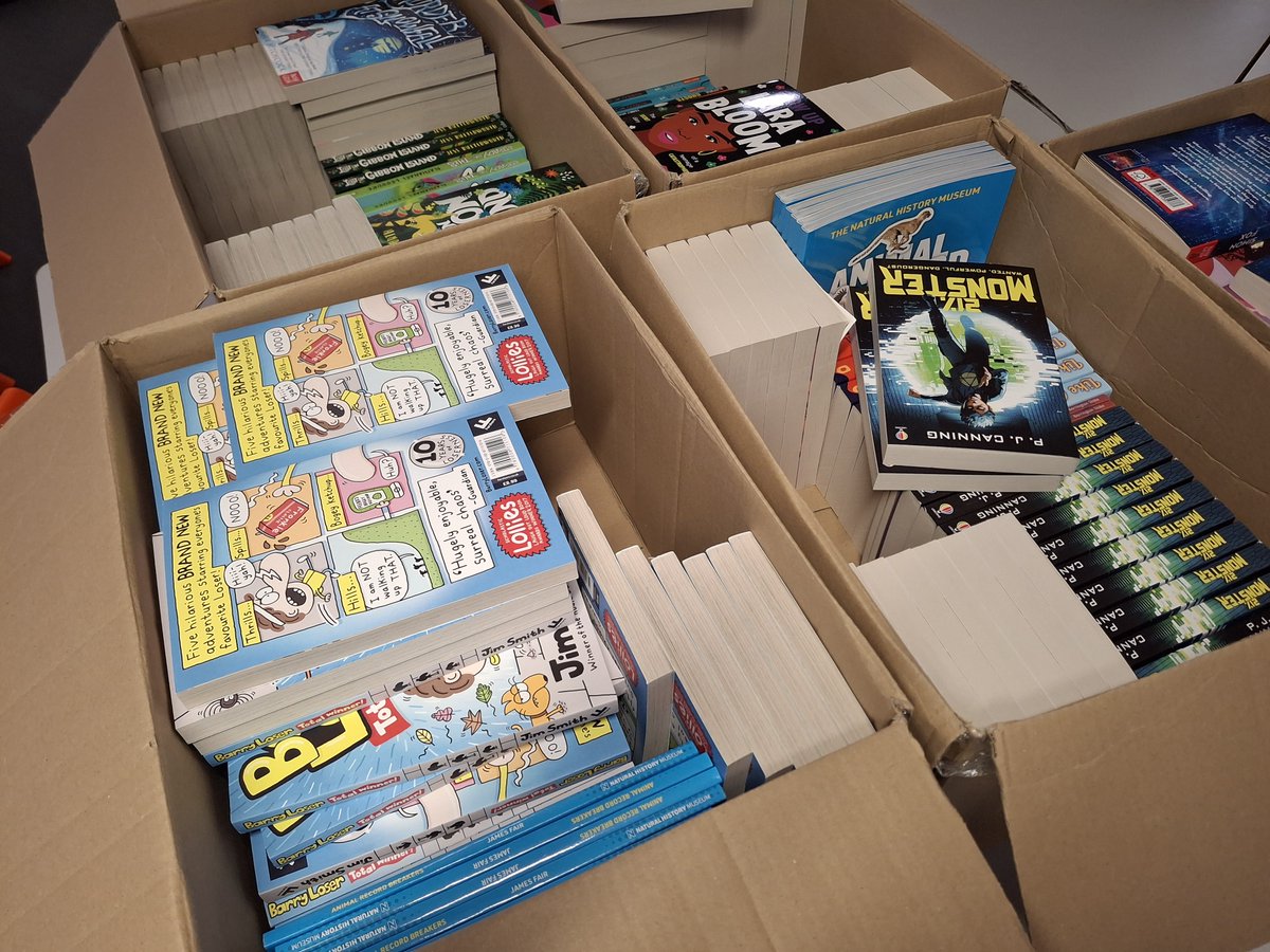We are buzzed for #BookBuzz! This is a fantastic reading  programme organised by <a href="/Booktrust/">BookTrust</a> to enourage young people in secondary schools to read. Needless to say our Y7s and Y8s were very pleased with their new books!🤩📚

<a href="/AMSI_school/">Arts & Media School Islington</a> #readingforpleasure #getchildrenreading