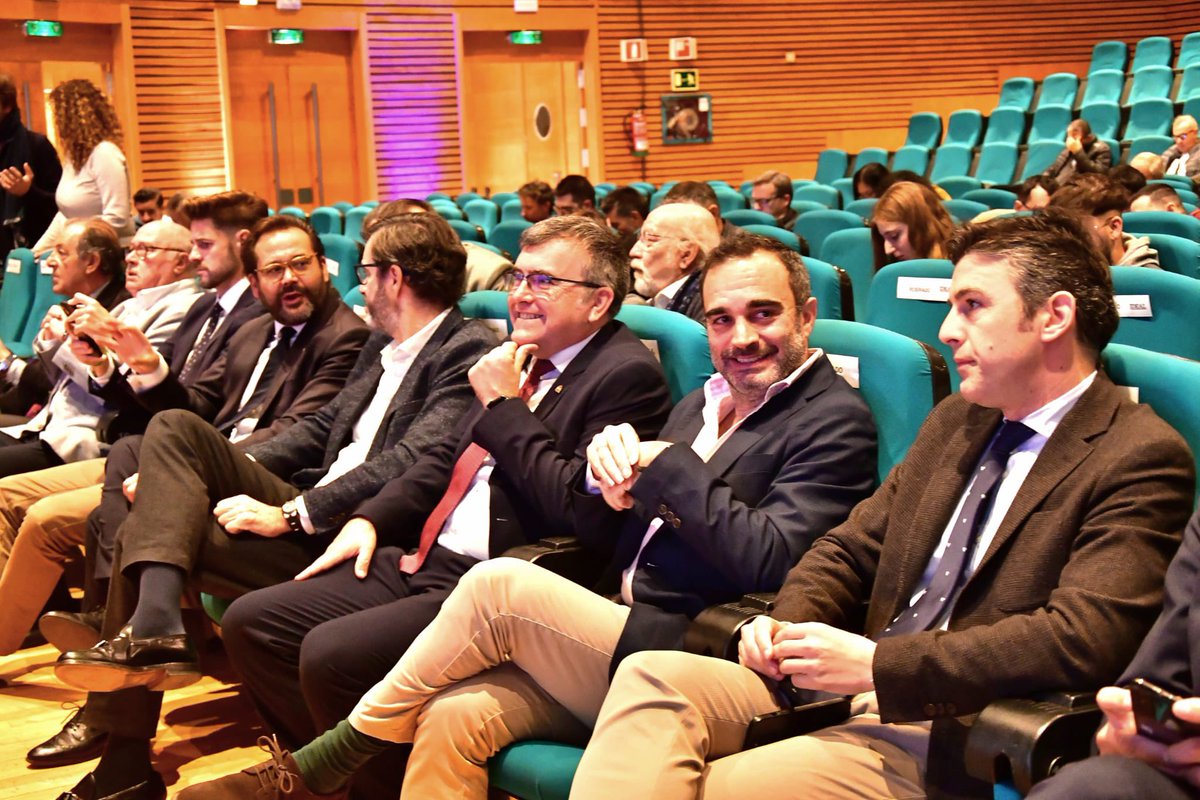 Arranca una nueva edición de <a href="/TAIGranada/">TAI Granada</a> con los mayores expertos en inteligencia artificial

Enhorabuena a <a href="/ideal_granada/">ideal_granada</a> y <a href="/quicochirino/">Quico Chirino</a> 

#TAIGranada