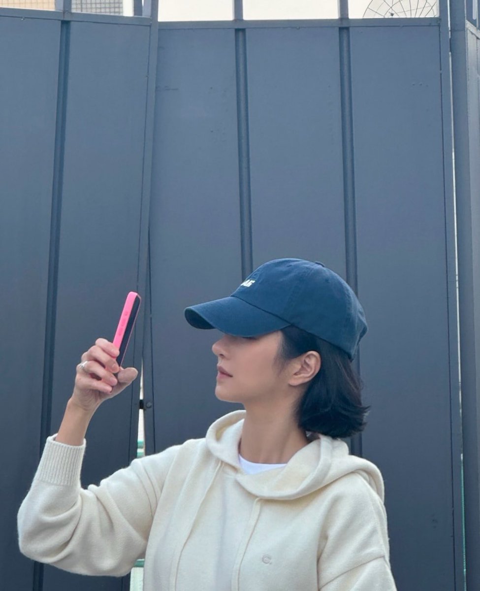 queenyeaji's tweet photo. yeyeji_seo ig update ☁️ https://t.co/UOU6ki0k0O