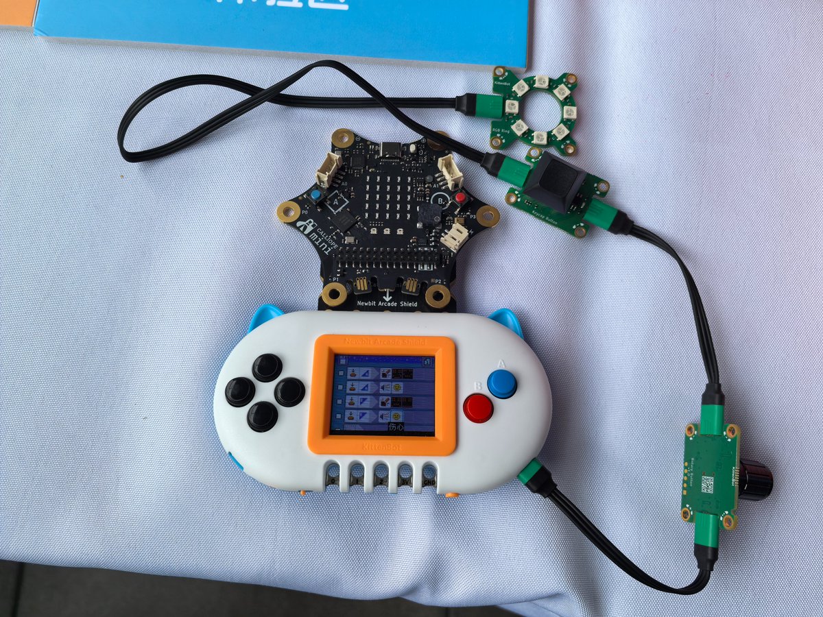 KittenBot (@kittenbot1) on Twitter photo The #Calliope mini 3 + #Newbit Arcade Shield made its debut at #MFSZ2024, and kids found it super fun!
<a href="/CalliopeMini/">Calliope</a> The #Calliope mini 3 + #Newbit Arcade Shield made its debut at #MFSZ2024, and kids found it super fun!
<a href="/CalliopeMini/">Calliope</a>