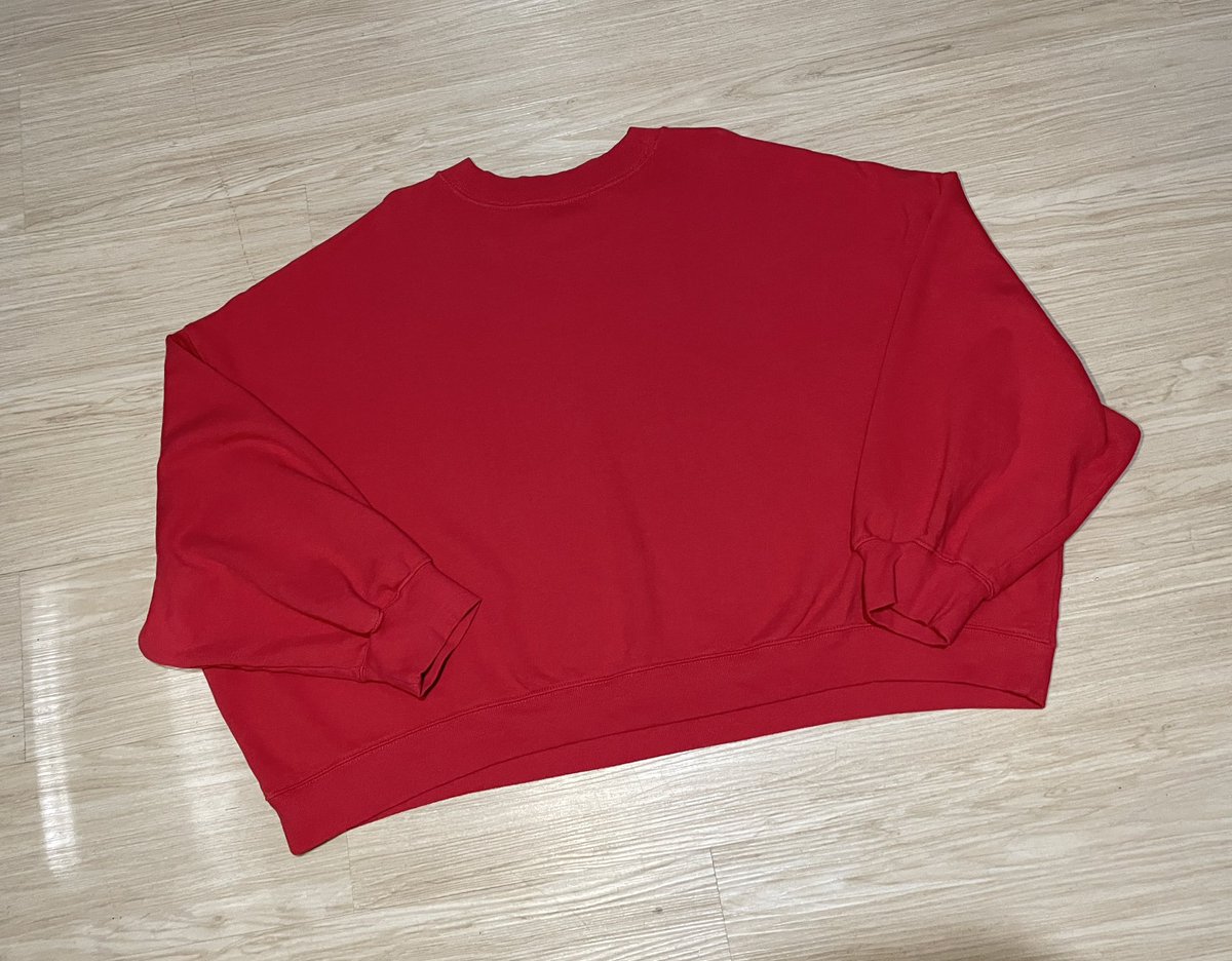 FuuShops's tweet image. ✨ Sweater แบรนด์ Old nevy สีแดงสวยมากผ้านุ่มสุดๆไม่คัน ไซส์ 3x อก 27 - 28 ยาว 21 ไม่มีตำหนิเลย 🥰
📌 ราคา : 200 - 
📬 ค่าส่งเปิดร้านใหม่ 29฿
ช่องทางสั่งซื้อสินค้า 👉 Line : @953hlttg 
หรือกดลิ้งก์ liff.line.me/1645278921-kWR…

#เสื้อผ้ามือสอง #มือสองสภาพดี #2hand #เสื้อกันหนาวมือสอง