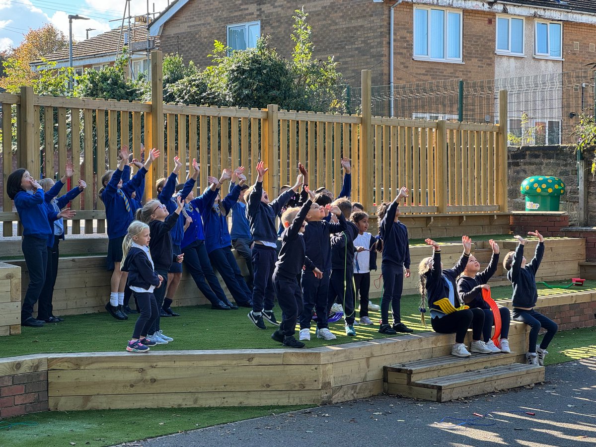 A huge thank you to Superman, who took time out from saving the world, to officially open this fabulous new amphitheatre at St Joseph's in Pontefract.

#isitabird!