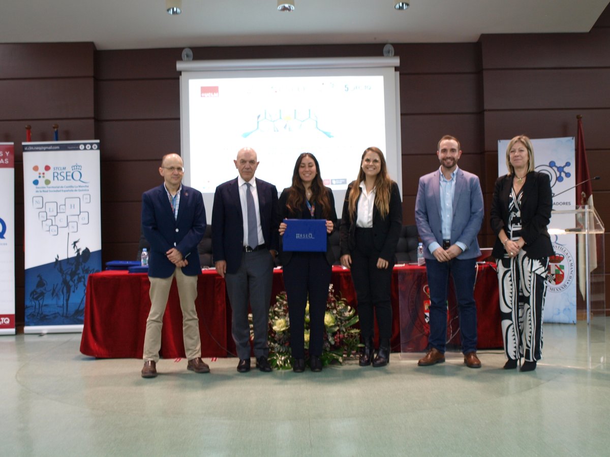JovenesQuimicos's tweet image. Congratulations to @celiacb90 @Cambridge_Uni, @CoralieJehanno @PolykeyPolymers, @mato_mauro 
@maxplanckpress and @antorna @unibern for being awarded with the Young Reserchers Postdoctoral Prize of the @JovenesQuimicos  @RSEQUIMICA