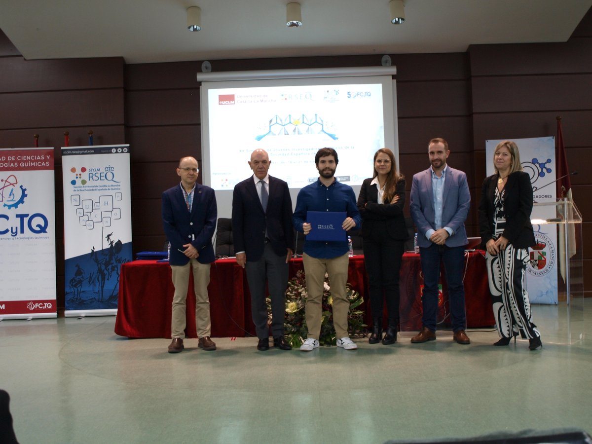 JovenesQuimicos's tweet image. Congratulations to @celiacb90 @Cambridge_Uni, @CoralieJehanno @PolykeyPolymers, @mato_mauro 
@maxplanckpress and @antorna @unibern for being awarded with the Young Reserchers Postdoctoral Prize of the @JovenesQuimicos  @RSEQUIMICA