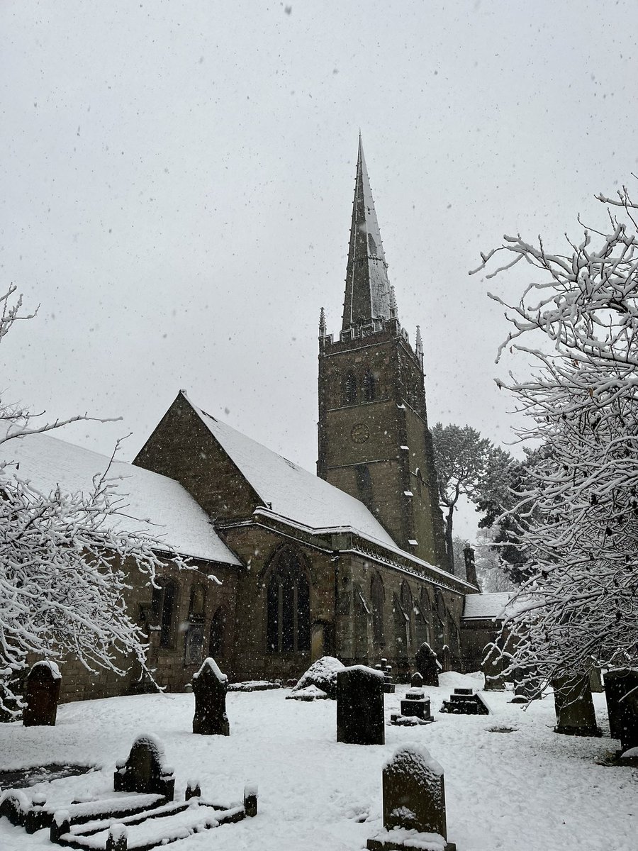 richardfoster1's tweet photo. Snow in the shire #Birmingham #kingsnorton #snow #Snowvember https://t.co/4pi0k9eLRY